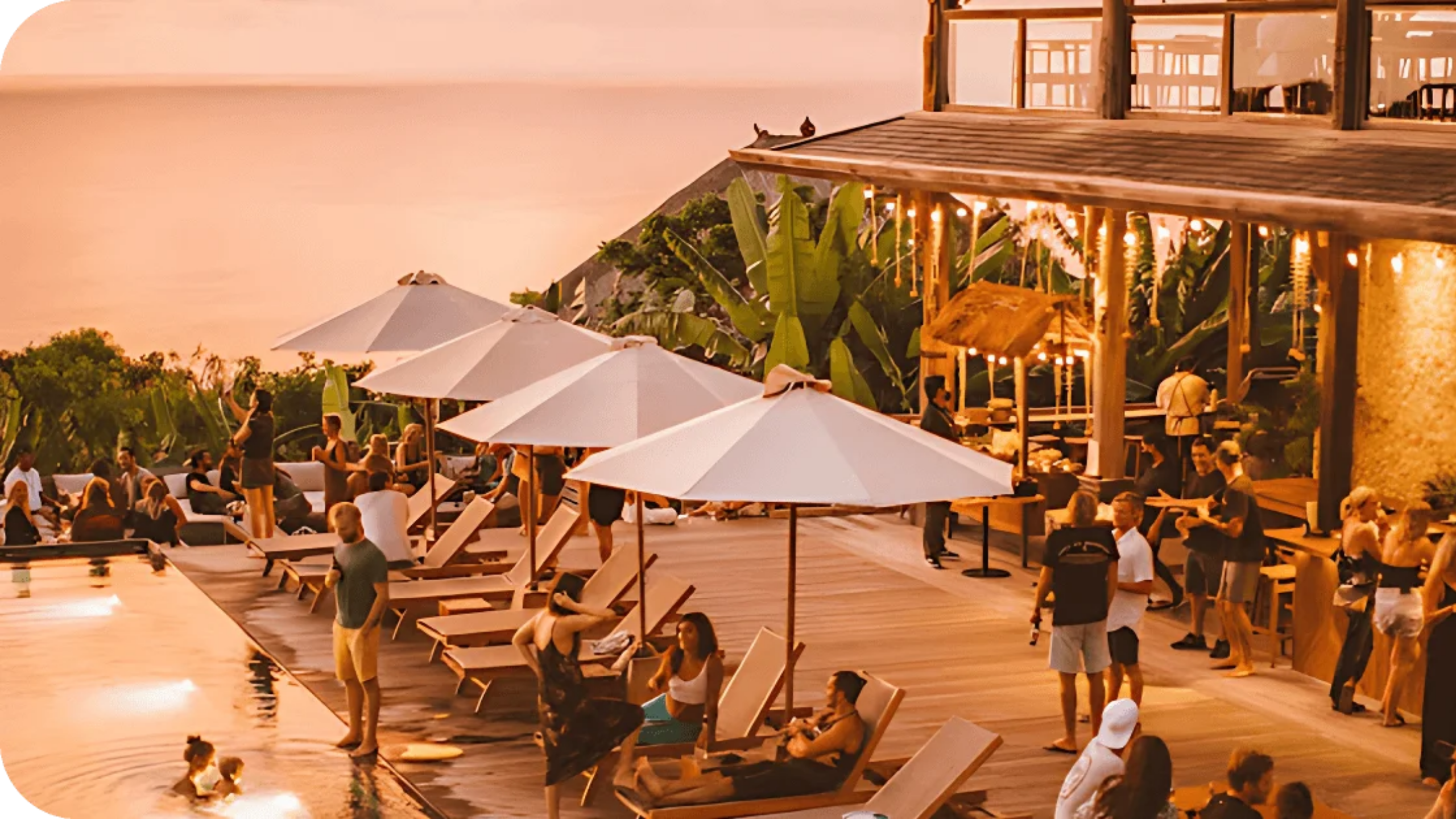 Mana Uluwatu Restaurant & Bar