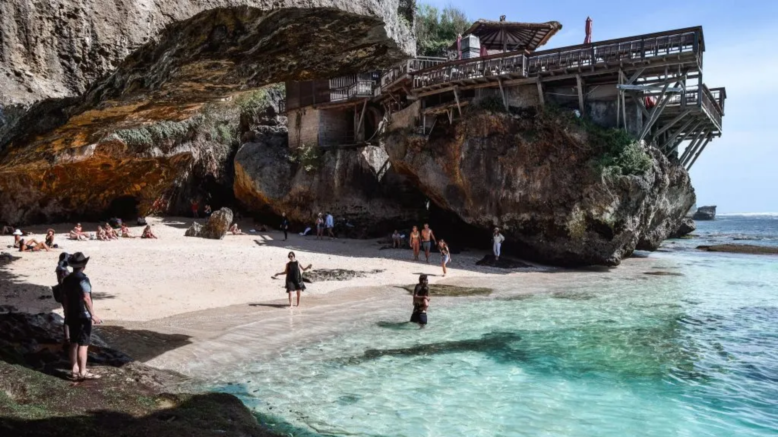 Suluban Beach